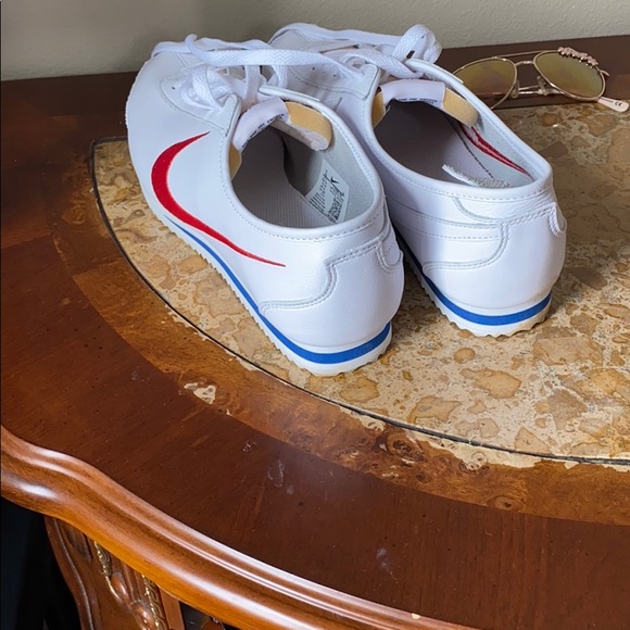 Nike men sneakers size 10 - Picture 3 of 4